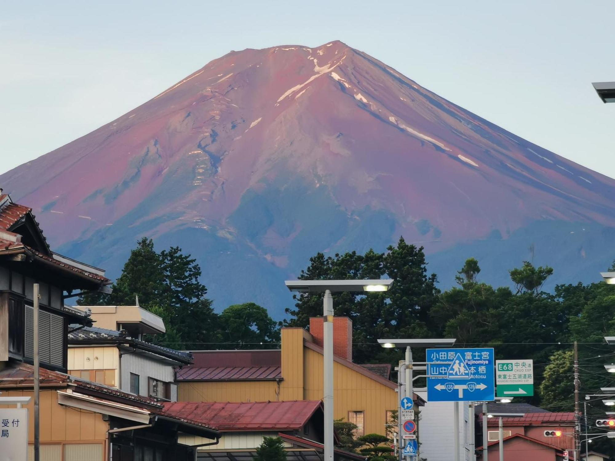 Отель Mt Fuji Historical Oshi House Hitsuki Фудзиёсида Экстерьер фото